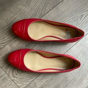 MK red ballerina size 5